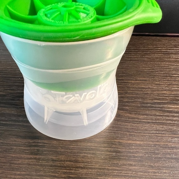 Tovolo Golf Ball Ice Molds - Picture 3 of 7